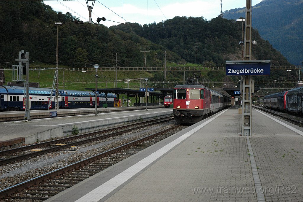 3256-0041-030914.jpg - SBB-CFF Re 4/4'' 11300 / Ziegelbrücke 3.9.2014