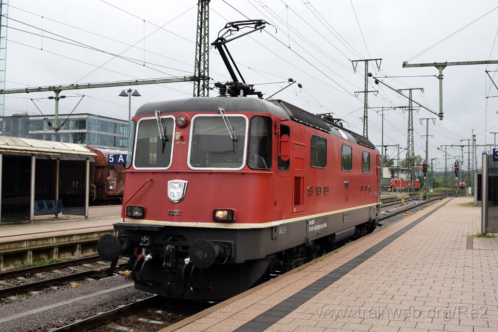 4630-0040-310817.jpg - SBB-CFF Re 4/4'' 11300 (Re 420.300-6)  (Re 91 85 4 420 300-6 CH-SBB) / Singen (Htw) 31.8.2017