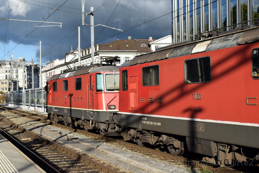 4671-0040-031017.jpg - SBB-CFF Re 4/4'' 11133 (Re 420.133-1)  (Re 91 85 4 420 133-1 CH-SBB) + SBB-CFF Re 4/4'' 11300 (Re 420.300-6)  (Re 91 85 4 420 300-6 CH-SBB) / St.Gallen HB 3.10.2017