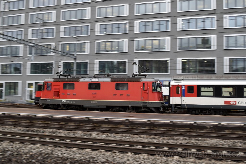 4807-0011-030118.jpg - SBB-CFF Re 4/4'' 11300 (Re 420.300-6)  (Re 91 85 4 420 300-6 CH-SBB) / Zürich-Altstetten 3.1.2018