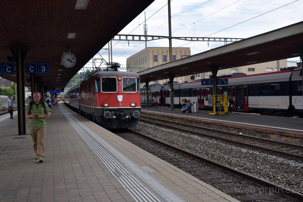 5693-0047-190819.jpg - SBB-CFF Re 4/4'' 11300 (Re 420.300-6)  (Re 91 85 4 420 300-6 CH-SBB) / Lenzburg 19.8.2019
