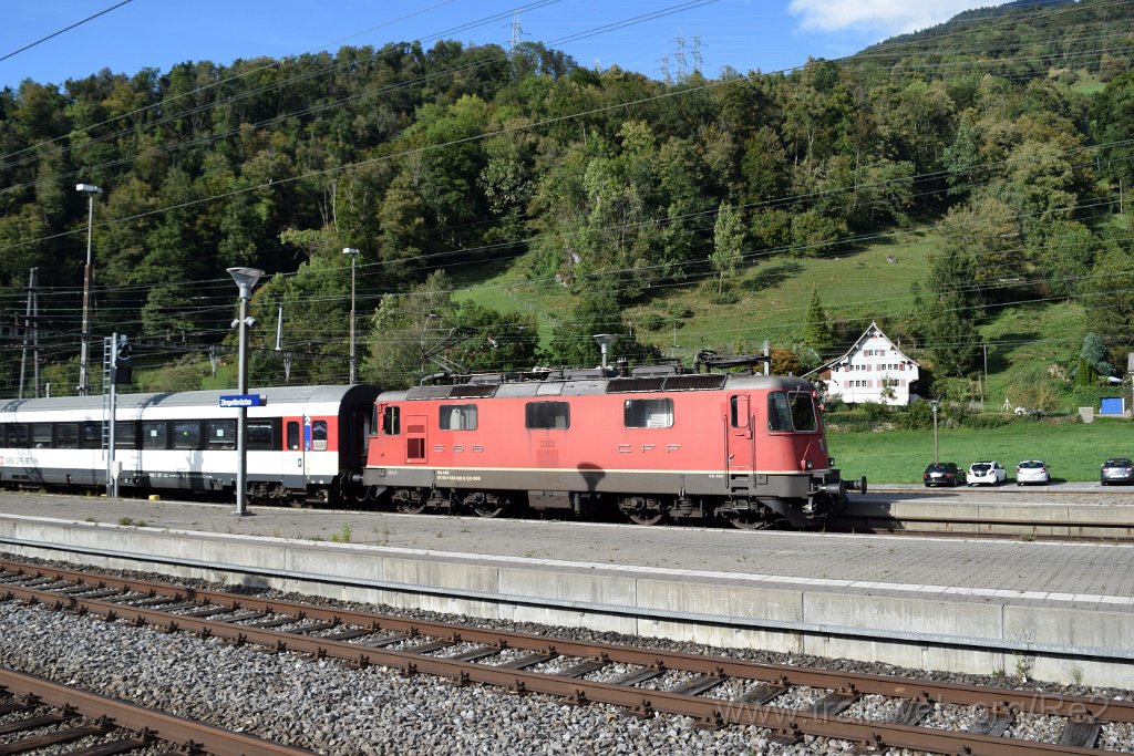 8775-0040-200923.jpg - SBB-CFF Re 4/4'' 11300 (Re 420.300-6)  (Re 91 85 4 420 300-6 CH-SBB) / Ziegelbrücke 20.9.2023