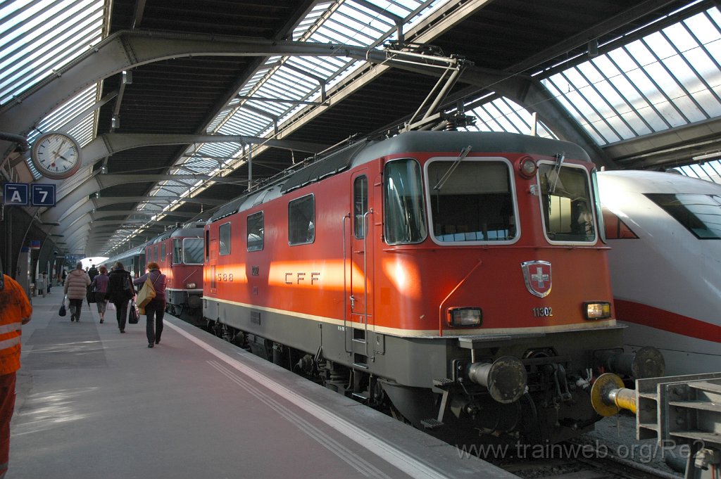 1620-0038-280209.jpg - SBB-CFF Re 4/4'' 11302 + SBB-CFF Re 4/4'' 11143 / Zürich HB 28.2.2009