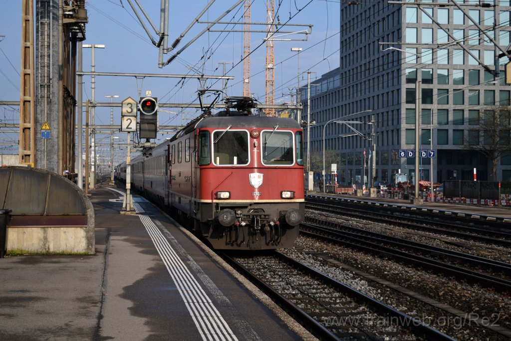 4407-0023-040417.jpg - SBB-CFF Re 4/4'' 11302 (Re 420.302-2)  (Re 91 85 4 420 302-2 CH-SBB) / Zürich-Altstetten 4.4.2017