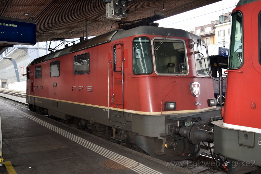 5819-0001-020120.jpg - SBB-CFF Re 4/4'' 11302 (Re 420.302-2)  (Re 91 85 4 420 302-2 CH-SBB) / Zürich HB 2.1.2020