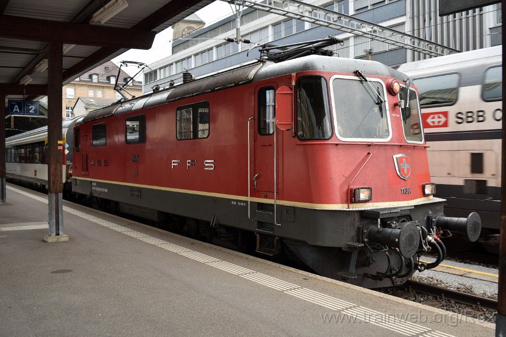 5108-0036-170818.jpg - SBB-CFF Re 4/4'' 11304 (Re 420.304-8)  (Re 91 85 4 420 304-8 CH-SBB) / St.Gallen HB 17.8.2018