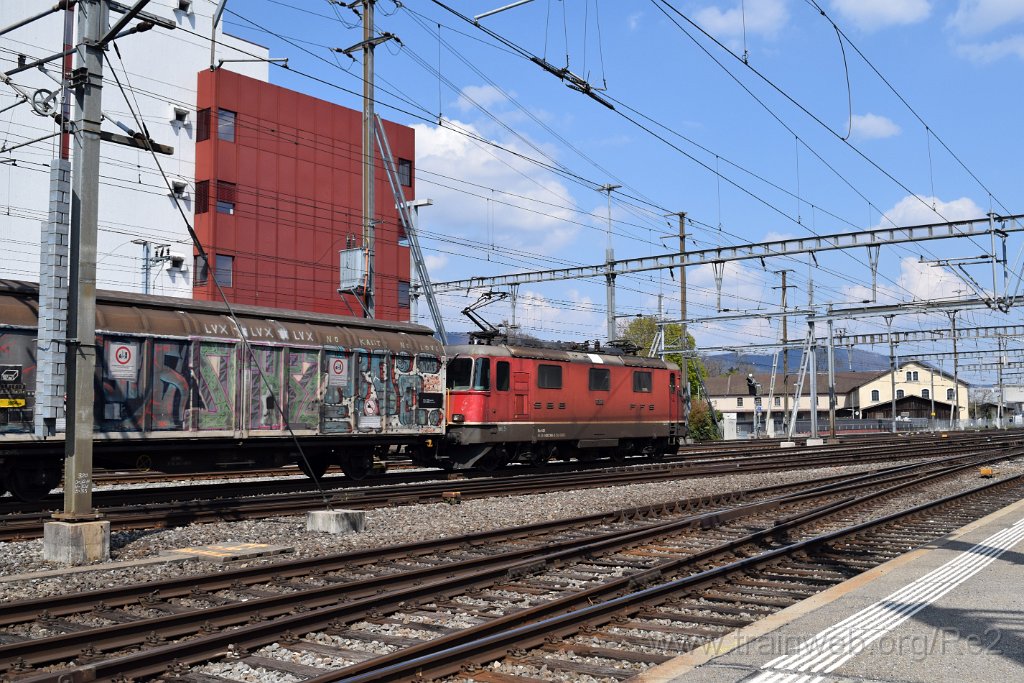 7353-0041-200421.jpg - SBBC Re 4/4'' 11306 (Re 420.306-3)  (Re 91 85 4 420 306-3 CH-SBBC) / Aarau 20.4.2021