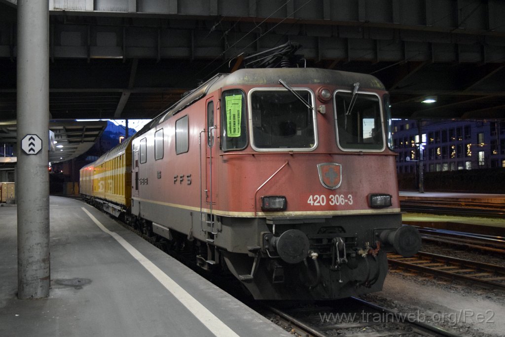 8914-0031-030124.jpg - SBBC Re 4/4'' 11306 (Re 420.306-3)  (Re 91 85 4 420 306-3 CH-SBBC) / Chur 3.1.2024