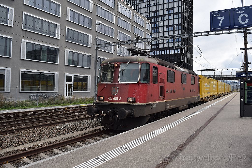 9373-0031-190924.jpg - SBBC Re 4/4'' 11306 (Re 420.306-3)  (Re 91 85 4 420 306-3 CH-SBBC) / Zürich-Altstetten 19.9.2024