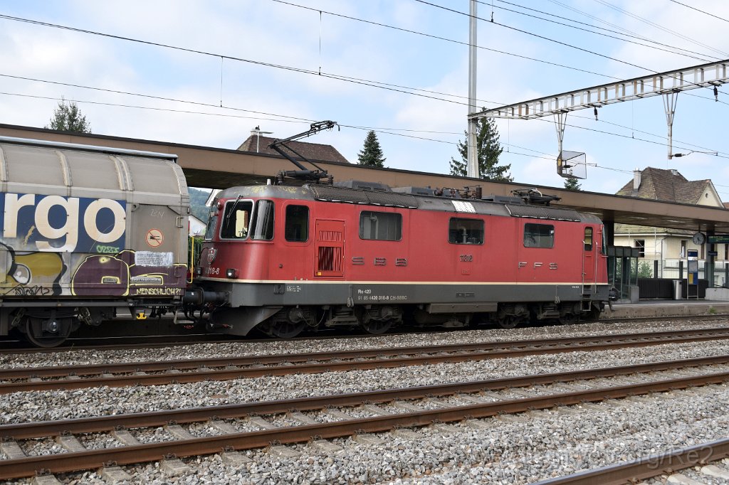 5706-0020-220819.jpg - SBBC Re 4/4'' 11318 (Re 420.318-8)  (Re 91 85 4 420 318-8 CH-SBBC) / Rupperswil 22.8.2019
