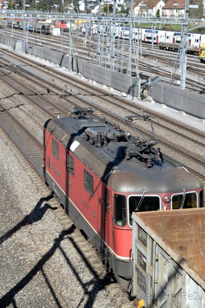 8452-0040-050423.jpg - SBBC Re 4/4'' 11319 (Re 420.319-6)  (Re 91 85 4 420 319-6 CH-SBBC) / Winterthur (Storchenbrücke) 5.4.2023