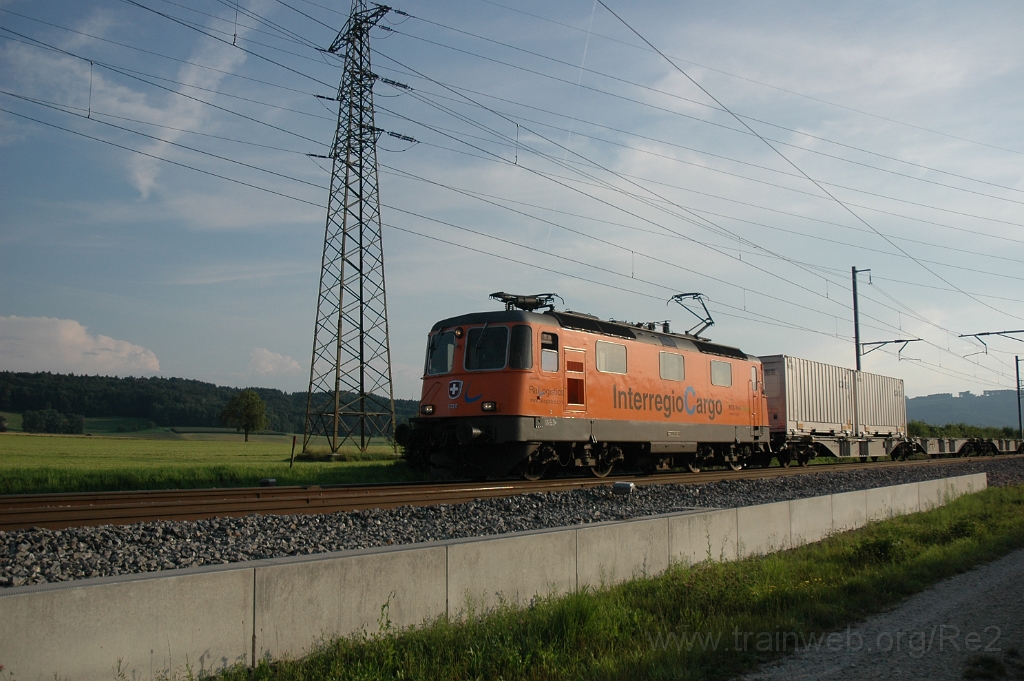 1715-0017-070809.jpg - Re 4/4" 11320 "InterRegio Cargo" / Otelfingen (Büe Würenloserstrasse) 7.8.2009