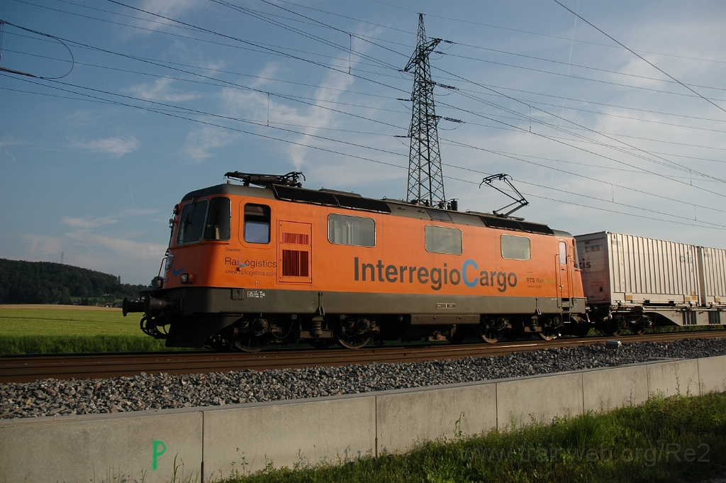 1715-0018-070809.jpg - Re 4/4" 11320 "InterRegio Cargo" / Otelfingen (Büe Würenloserstrasse) 7.8.2009