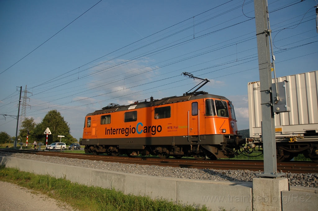 1715-0019-070809.jpg - Re 4/4" 11320 "InterRegio Cargo" / Otelfingen (Büe Würenloserstrasse) 7.8.2009