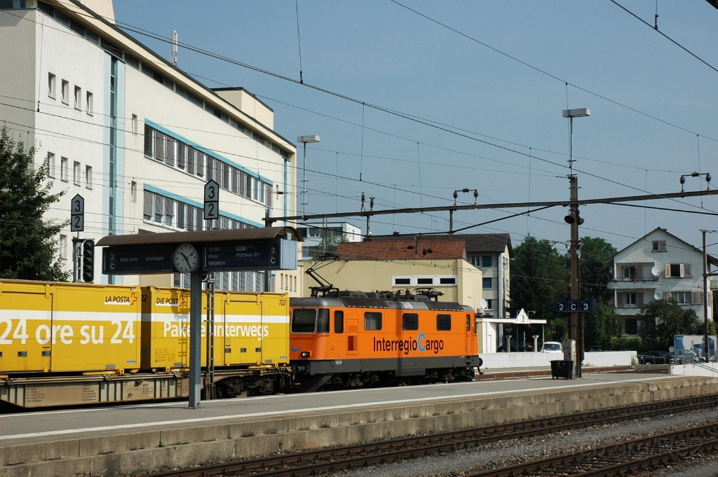 1916-0001-010710.jpg - Re 4/4" 11320 "InterRegio Cargo" / Effretikon 1.7.2010