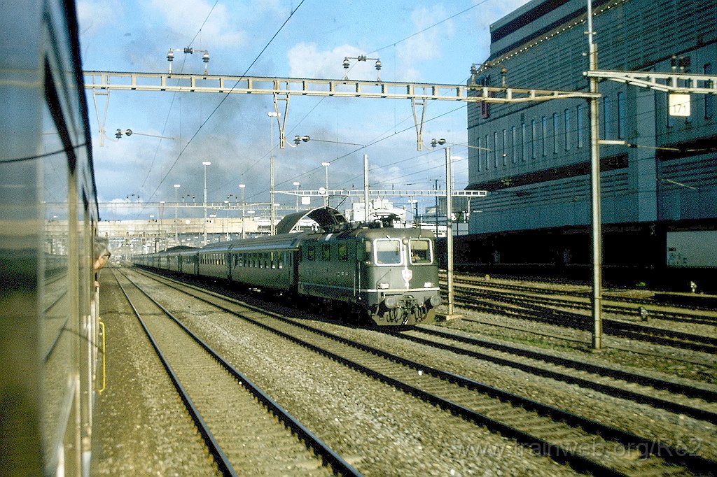 0677-0028.jpg - SBB-CFF Re 4/4'' 11321 / Zürich-Mülligen 29.6.1997