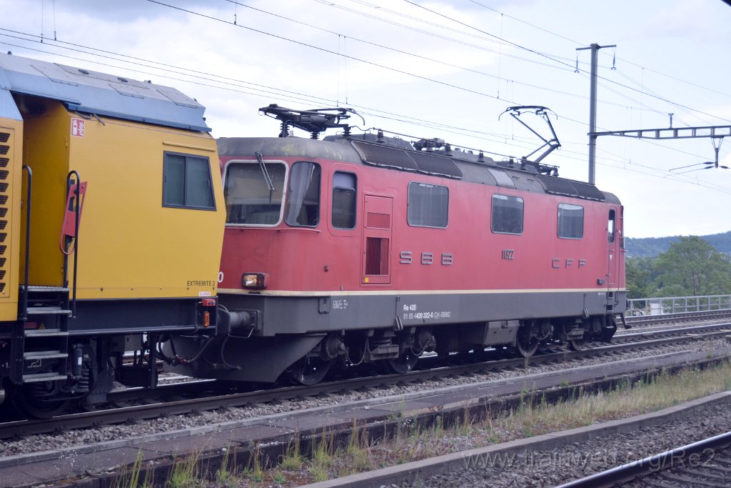 8699-0022-210723.jpg - SBBC Re 4/4'' 11322 (Re 420.322-0)  (Re 91 85 4 420 322-0 CH-SBBC) / Killwangen-Spreitenbach 21.7.2023