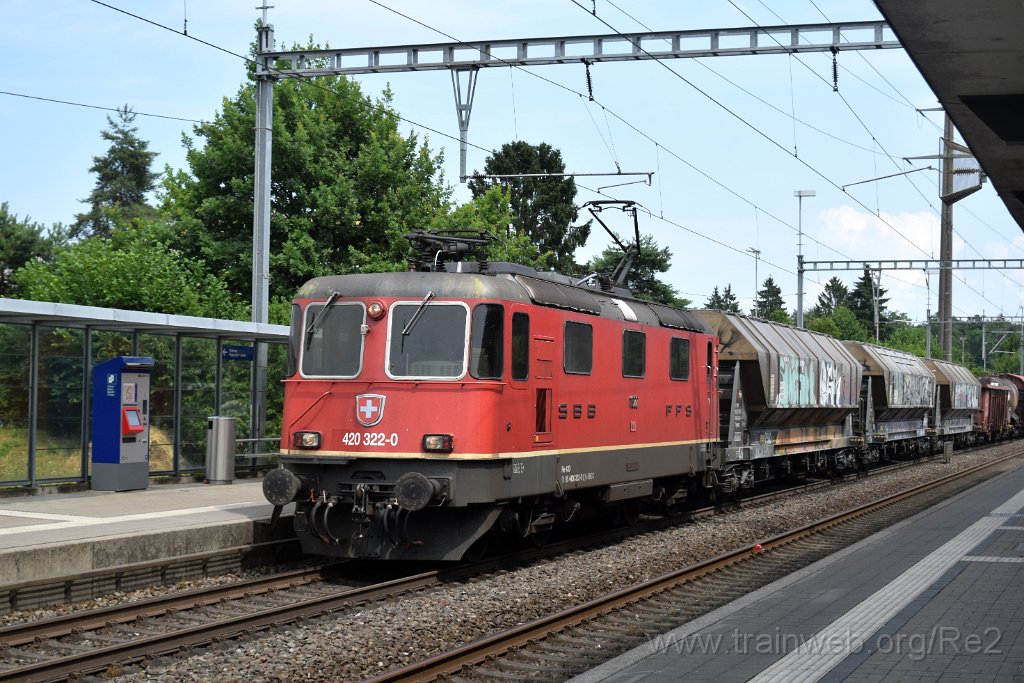 9863-0040-010725.jpg - SBBC Re 4/4'' 11322 (Re 420.322-0)  (Re 91 85 4 420 322-0 CH-SBBC) / Zürich-Affoltern 1.7.2025