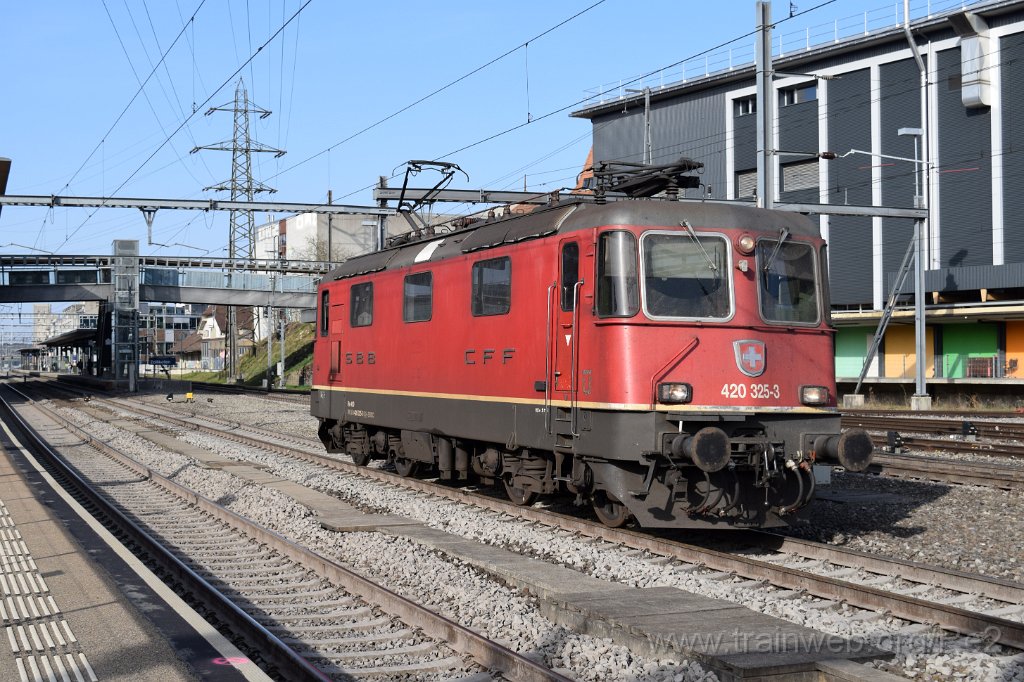 7941-0022-280322.jpg - SBBC Re 4/4'' 11325 (Re 420.325-3)  (Re 91 85 4 420 325-3 CH-SBBC) / Zollikofen 28.3.2022