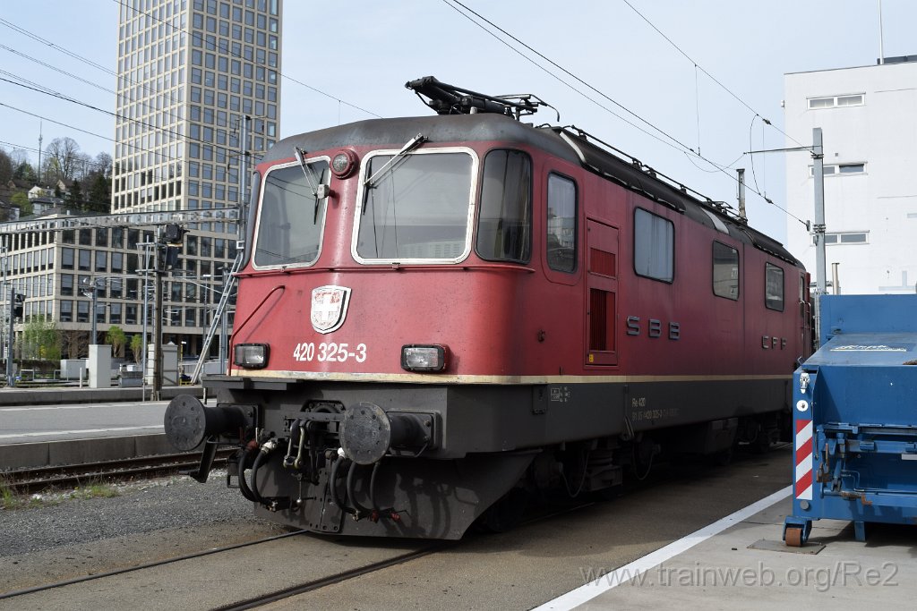 9027-0016-070424.jpg - SBBC Re 4/4'' 11325 (Re 420.325-3)  (Re 91 85 4 420 325-3 CH-SBBC) / St.Gallen HB 7.4.2024
