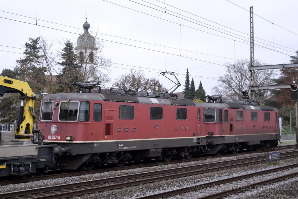 9465-0002-111124.jpg - SBBC Re 4/4'' 11336 (Re 420.336-0)  (Re 91 85 4 420 336-0 CH-SBBC) + SBBC Re 4/4'' 11327 (Re 420.327-9)  (Re 91 85 4 420 327-9 CH-SBBC) / Rupperswil 11.11.2024