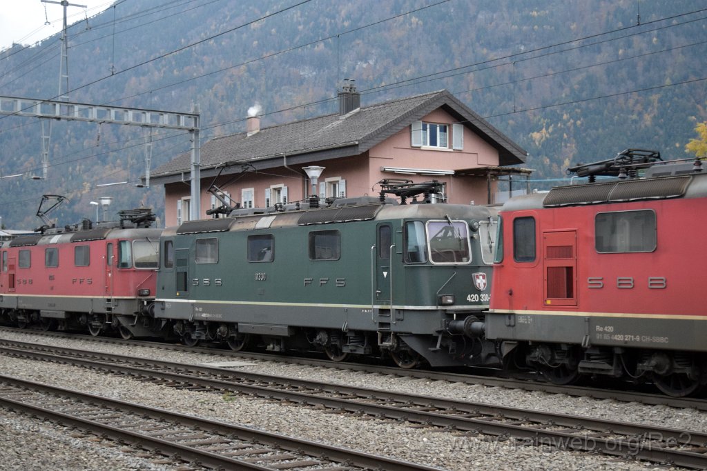 4766-0036-071117.jpg - SBBC Re 4/4'' 11330 (Re 420.330-3)  (Re 91 85 4 420 330-3 CH-SBBC) + SBBC Re 4/4'' 11335 (Re 420.335-2)  (Re 91 85 4 420 335-2 CH-SBBC) / Altdorf 7.11.2017