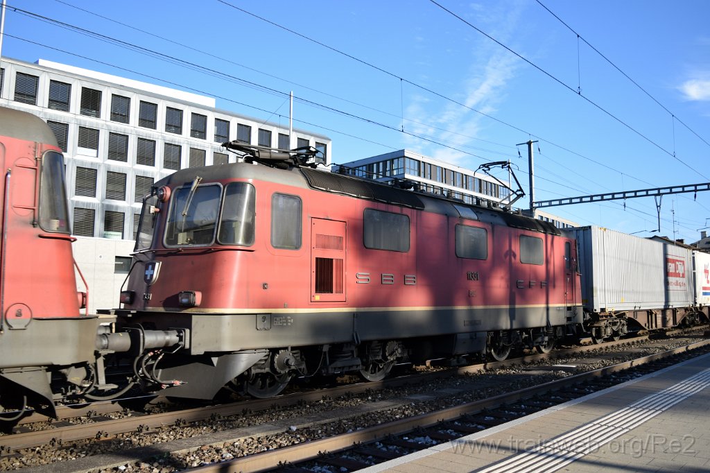 3770-0006-121115.jpg - SBB-CFF Re 4/4'' 11331 / Liestal 12.11.2015