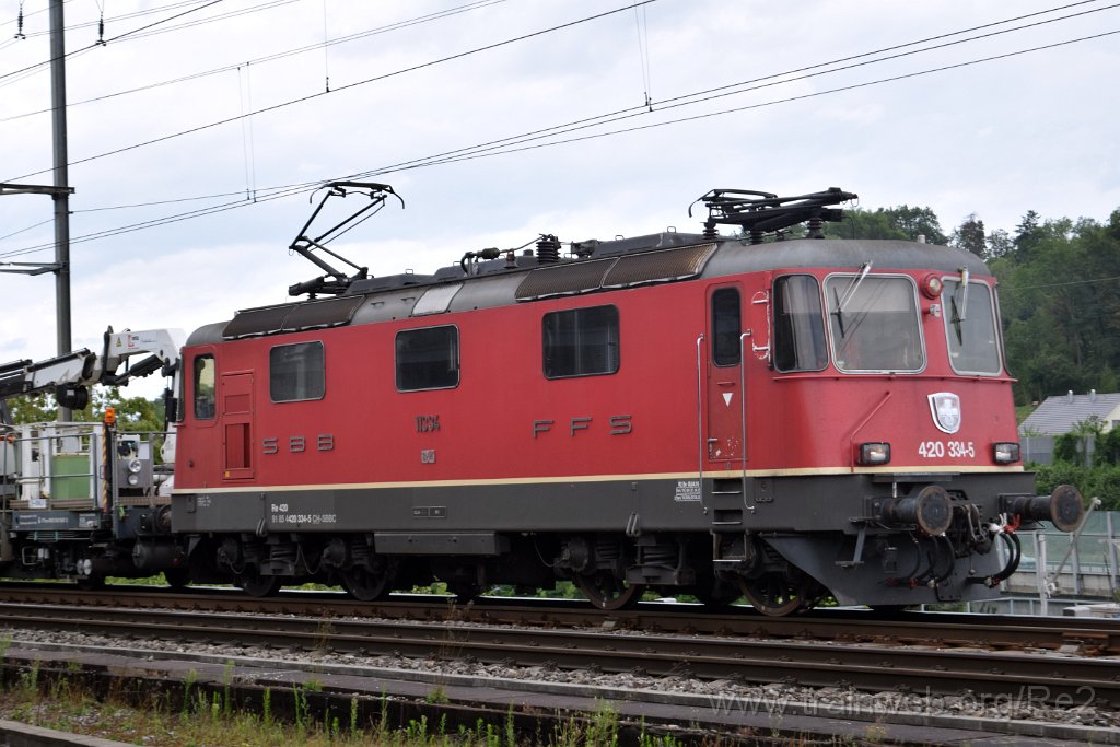 8710-0029-280723.jpg - SBBC Re 4/4'' 11334 (Re 420.334-5)  (Re 91 85 4 420 334-5 CH-SBBC) / Killwangen-Spreitenbach 28.7.2023