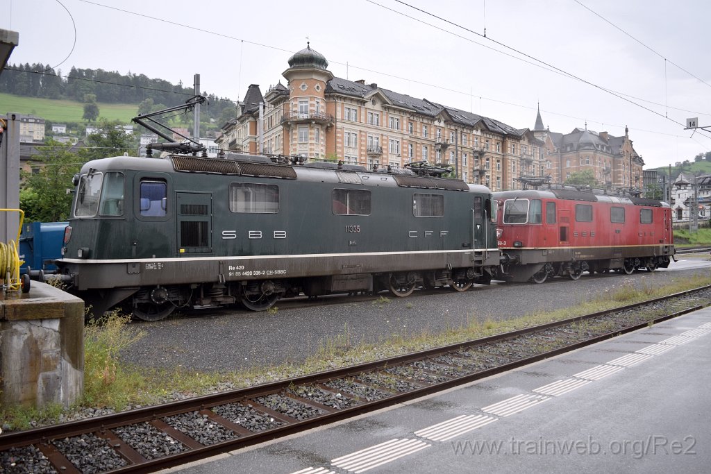 9255-0028-010824.jpg - SBBC Re 4/4'' 11335 (Re 420.335-2)  (Re 91 85 4 420 335-2 CH-SBBC) + SBBC Re 4/4'' 11269 (Re 420.269-3)  (Re 91 85 4 420 269-3 CH-SBBC) / St.Gallen HB 1.8.2024