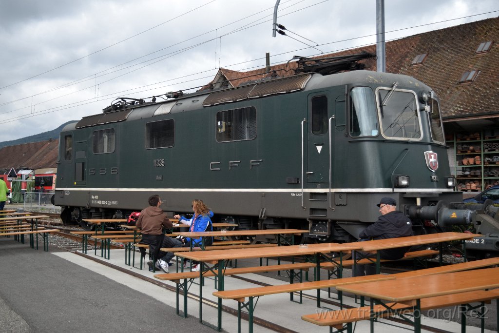 9355-0044-140924.jpg - SBBC Re 4/4'' 11335 (Re 420.335-2)  (Re 91 85 4 420 335-2 CH-SBBC) / Balsthal 14.9.2024