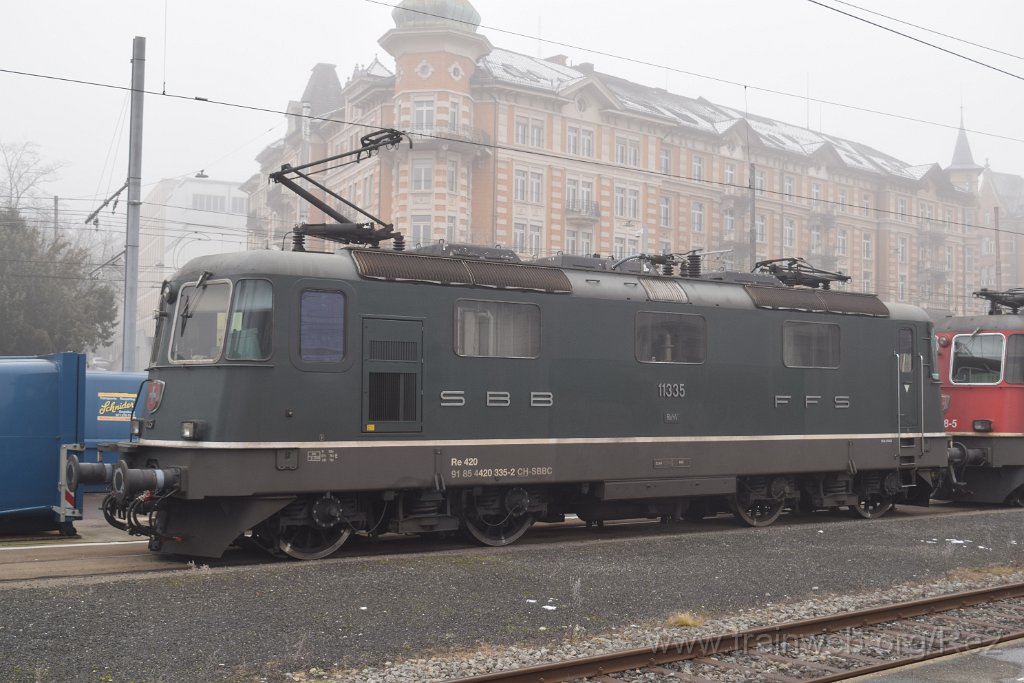 9539-0011-190125.jpg - SBBC Re 4/4'' 11335 (Re 420.335-2)  (Re 91 85 4 420 335-2 CH-SBBC) / St.Gallen HB 19.1.2025