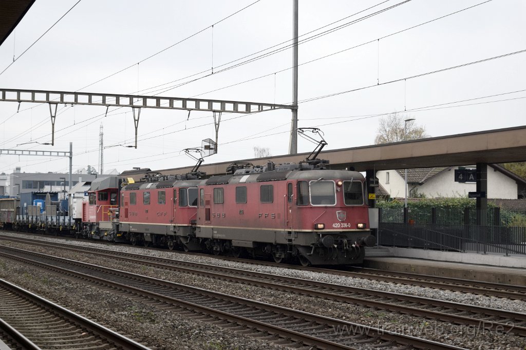 9464-0050-111124.jpg - SBBC Re 4/4'' 11336 (Re 420.336-0)  (Re 91 85 4 420 336-0 CH-SBBC) + SBBC Re 4/4'' 11327 (Re 420.327-9)  (Re 91 85 4 420 327-9 CH-SBBC) + SBBI Tm 234.210-3 (Tm 98 85 5 234 210-3 CH-SBBI) / Rupperswil 11.11.2024