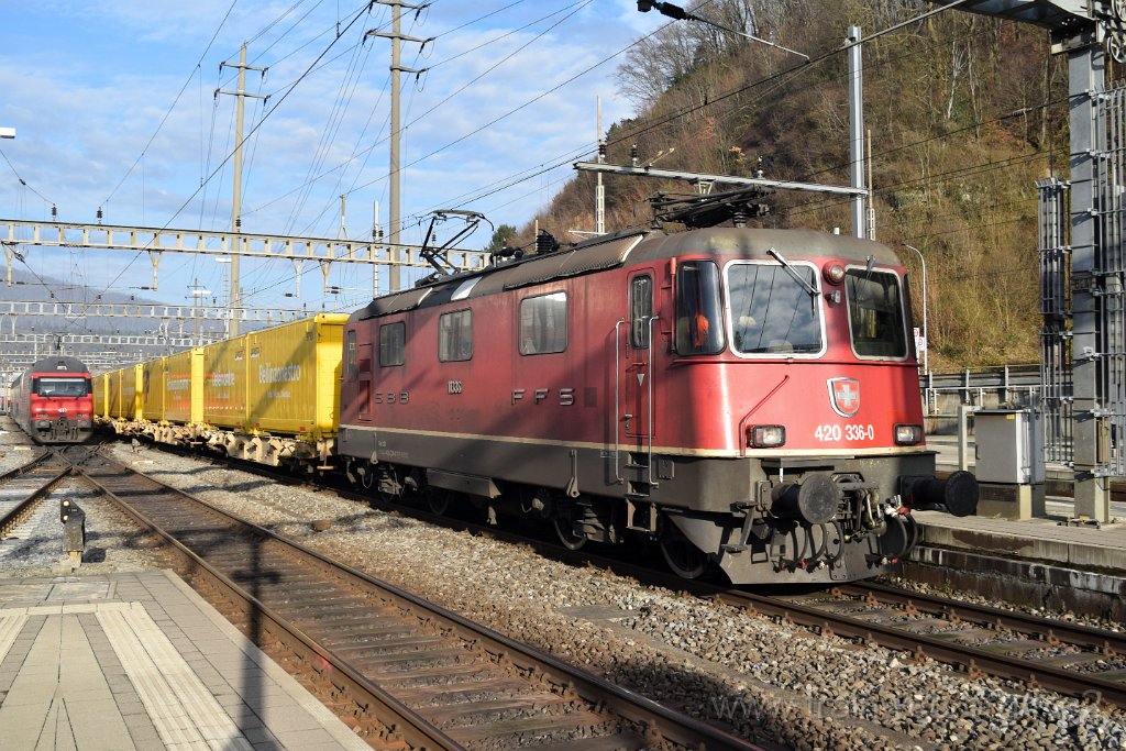 9518-0044-181224.jpg - SBBC Re 4/4'' 11336 (Re 420.336-0)  (Re 91 85 4 420 336-0 CH-SBBC) / Olten 18.12.2024