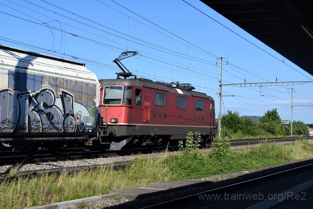 8101-0008-150722.jpg - SBBC Re 4/4'' 11348 (Re 420.348-5)  (Re 91 85 4 420 348-5 CH-SBBC) / Killwangen-Spreitenbach 15.7.2022