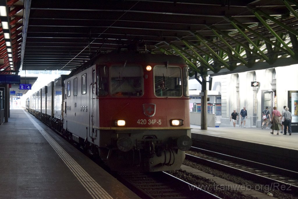 9264-0017-030824.jpg - SBBC Re 4/4'' 11348 (Re 420.348-5)  (Re 91 85 4 420 348-5 CH-SBBC) / Winterthur 3.8.2024