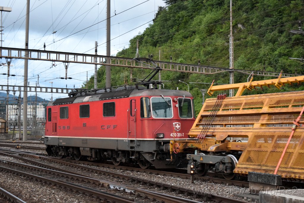3934-0043-030616.jpg - SBBC Re 4/4''' 11351 (Re 430.351-7)  (Re 91 85 4 430 351-7 CH-SBBC) / Olten 3.6.2016