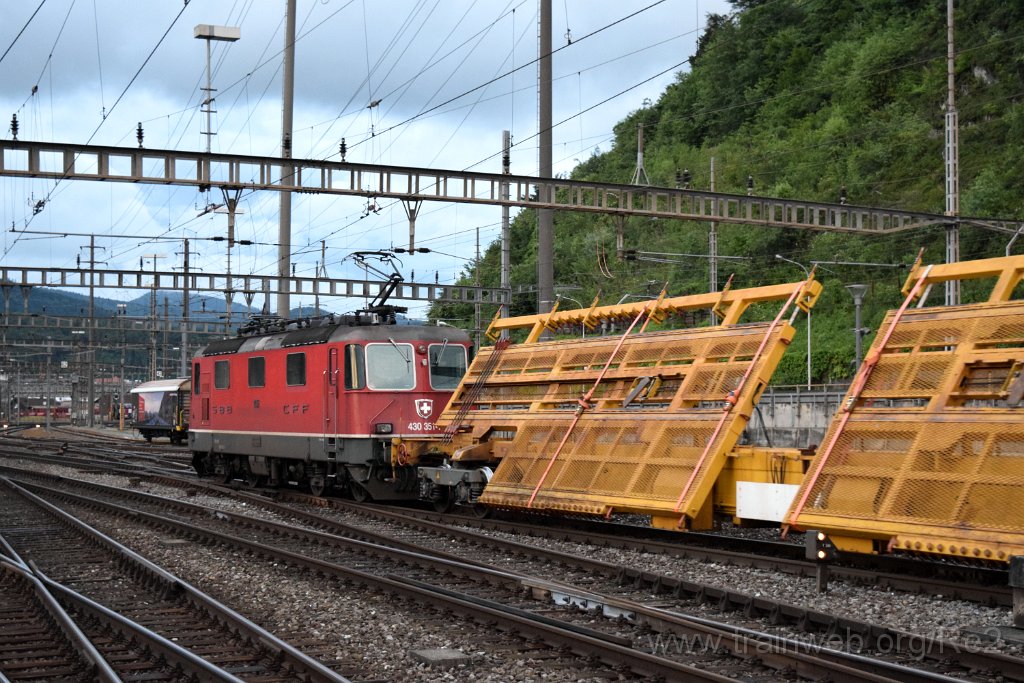 3934-0046-030616.jpg - SBBC Re 4/4''' 11351 (Re 430.351-7)  (Re 91 85 4 430 351-7 CH-SBBC) / Olten 3.6.2016