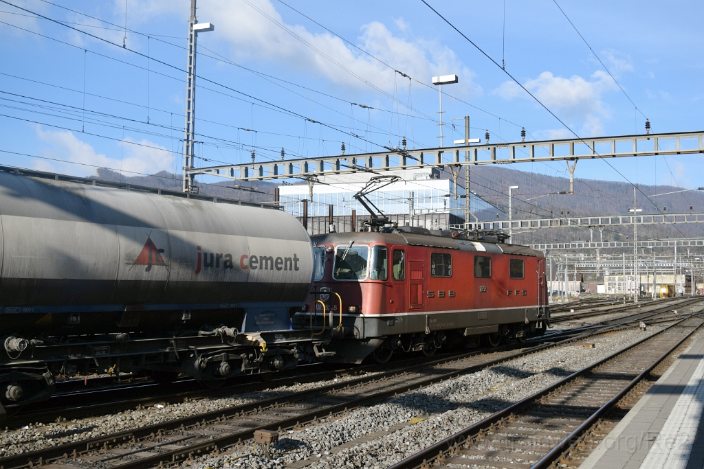 5265-0005-040119.jpg - Re 4/4''' 11352 (Re 430.352-5) / Olten 4.1.2019