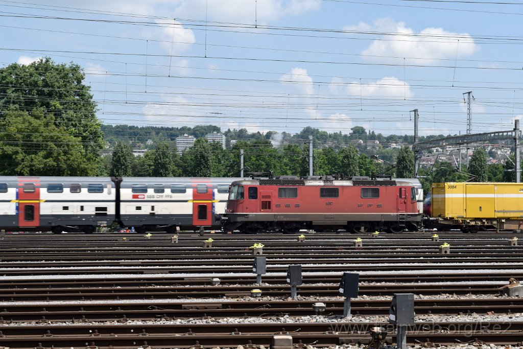 3948-0007-070616.jpg - SBBC Re 4/4''' 11357 (Re 430.357-4)  (Re 91 85 4 430 357-4 CH-SBBC) / Zürich-Mülligen 7.6.2016