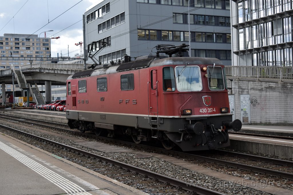 4504-0030-070617.jpg - SBBC Re 4/4''' 11357 (Re 430.357-4)  (Re 91 85 4 430 357-4 CH-SBBC) / Zürich-Altstetten 7.6.2017
