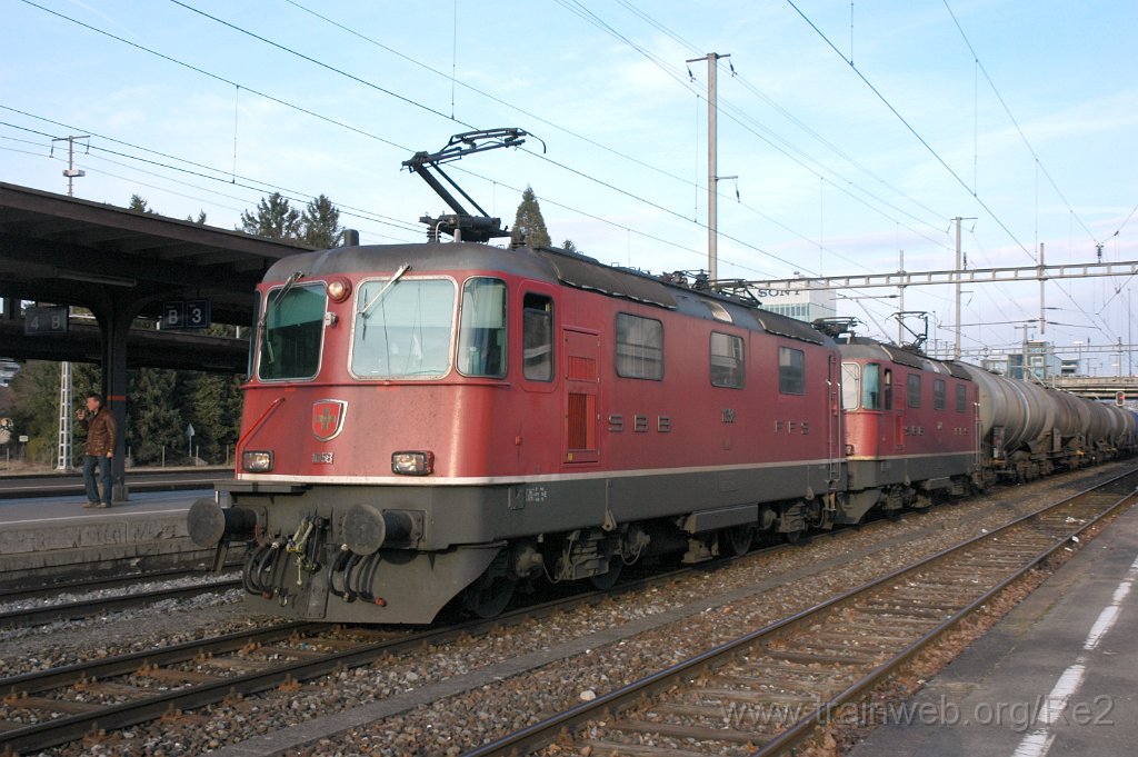 2077-0021-090311.jpg - SBB-CFF Re 4/4''' 11358 + SBB-CFF Re 4/4'' 11284 / Schlieren 9.3.2011