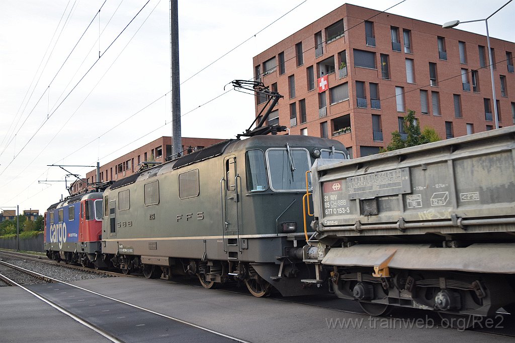 4140-0022-150916.jpg - SBBC Re 421.375-7 (Re 91 85 4 421 375-7 CH-SBBC) + SBB-CFF Re 4/4''' 11364 / Zürich-Affoltern ((PN Zehntenhausstrasse)) 15.9.2016