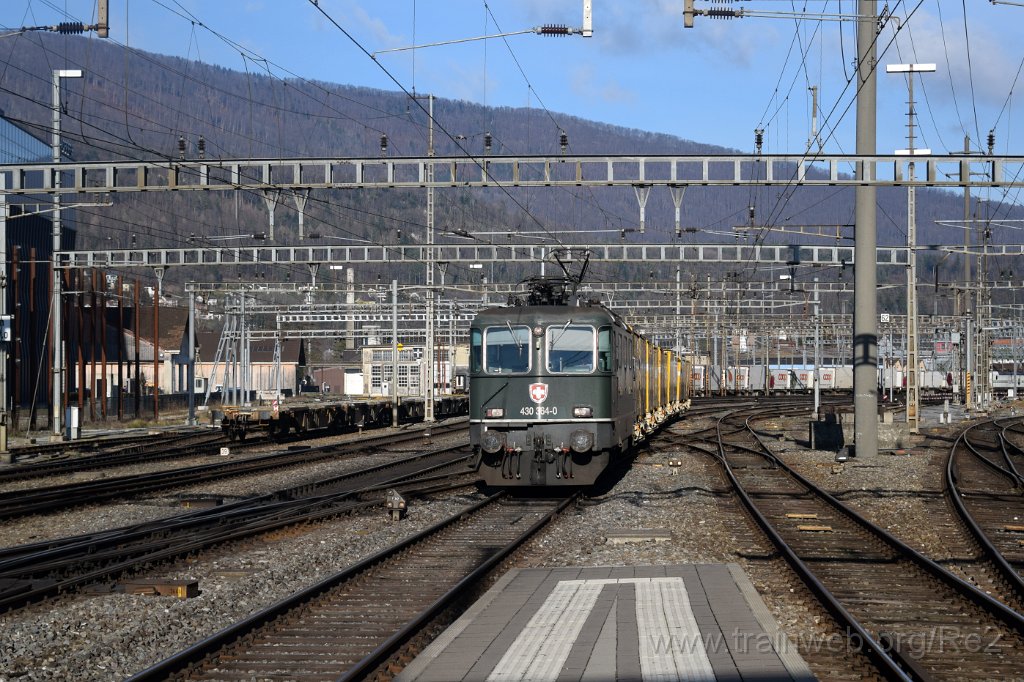 5264-0013-040119.jpg - SBBC Re 4/4''' 11364 (Re 430.364-0)  (Re 91 85 4 430 364-0 CH-SBBC) / Olten 4.1.2019