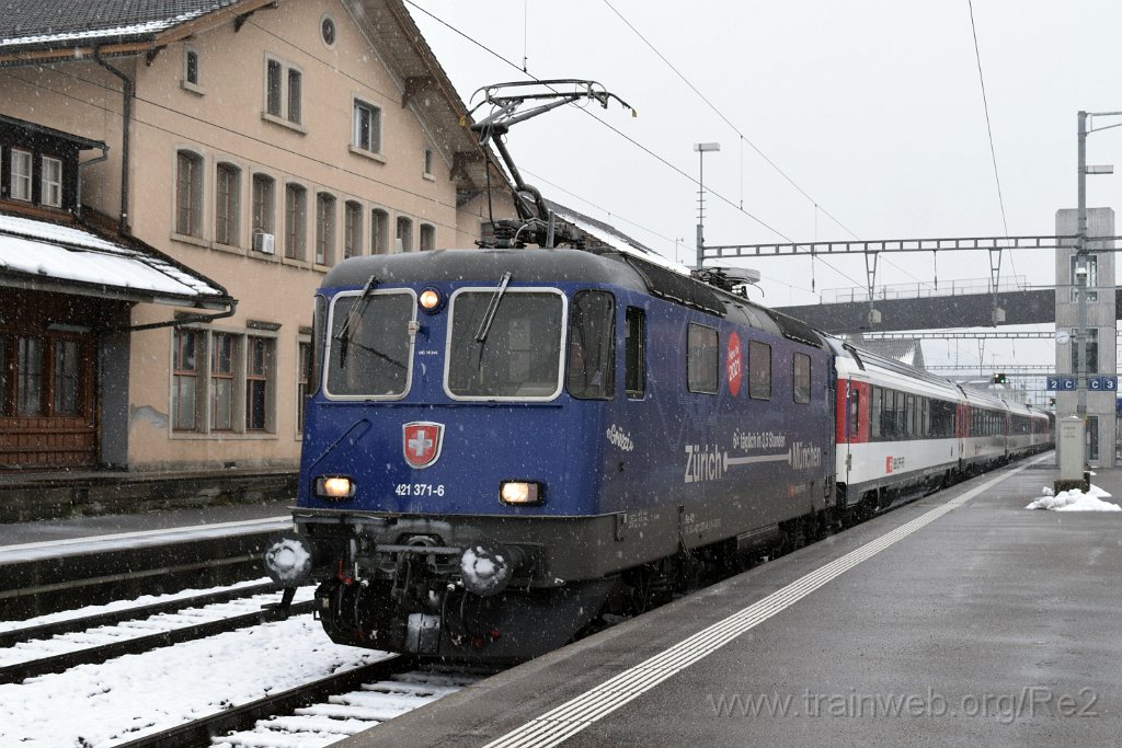 7215-0017-091220.jpg - SBBC Re 421.371-6 ''Zürich-München 2021'' (Re 91 85 4 421 371-6 CH-SBBC) / St.Margrethen 9.12.2020