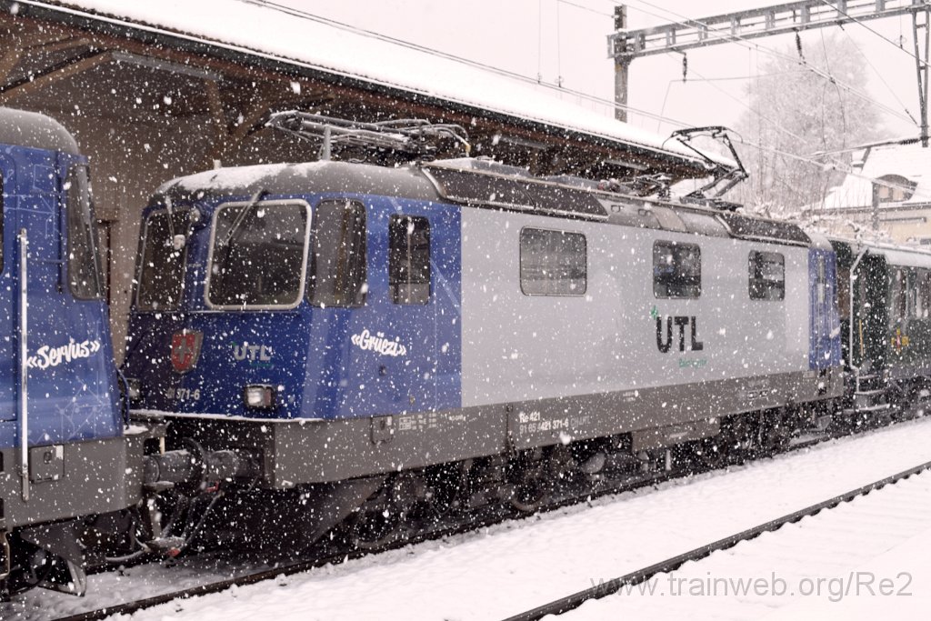 8312-0035-101222.jpg - UTL Re 421.371-6 (Re 91 85 4 421 371-3 CH-UTL) / Degersheim 10.12.2022