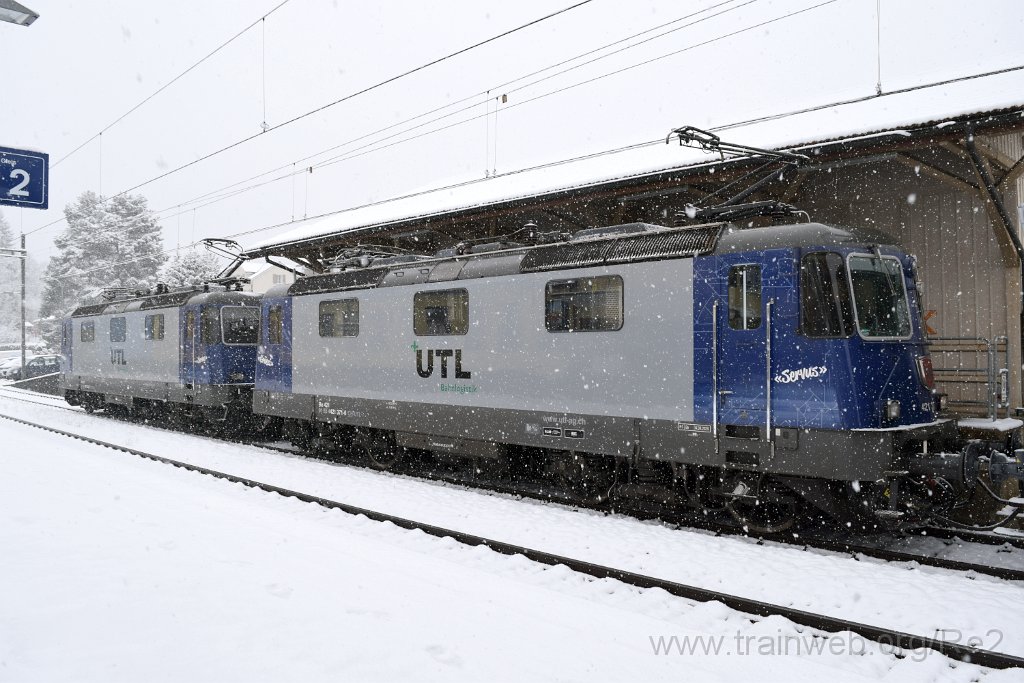 8313-0009-101222.jpg - UTL Re 421.383-1 (Re 91 85 4 421 383-1 CH-UTL) + UTL Re 421.371-6 (Re 91 85 4 421 371-3 CH-UTL) / Degersheim 10.12.2022