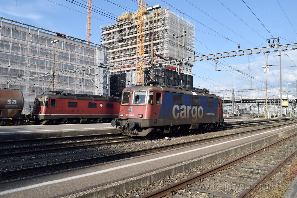 3907-0025-170516.jpg - SBBC Re 421.374-0 (Re 91 85 4 421 374-0 CH-SBBC) / Zürich-Altstetten 17.5.2016