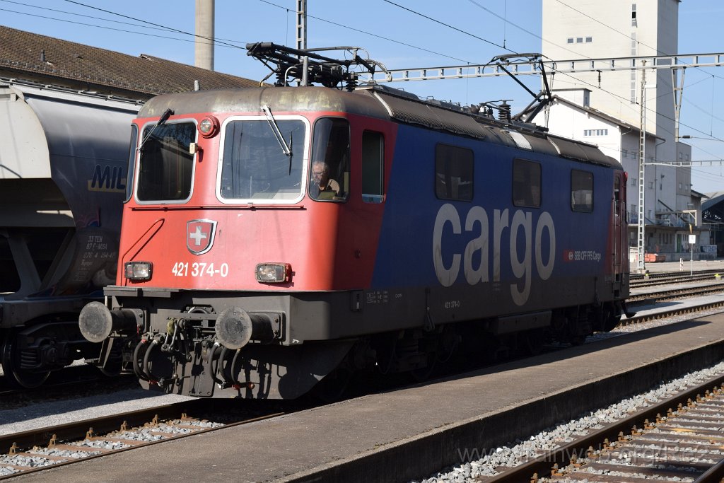 4372-0018-270217.jpg - SBBC Re 421.374-0 (Re 91 85 4 421 374-0 CH-SBBC) / Herzogenbuchsee 27.2.2017