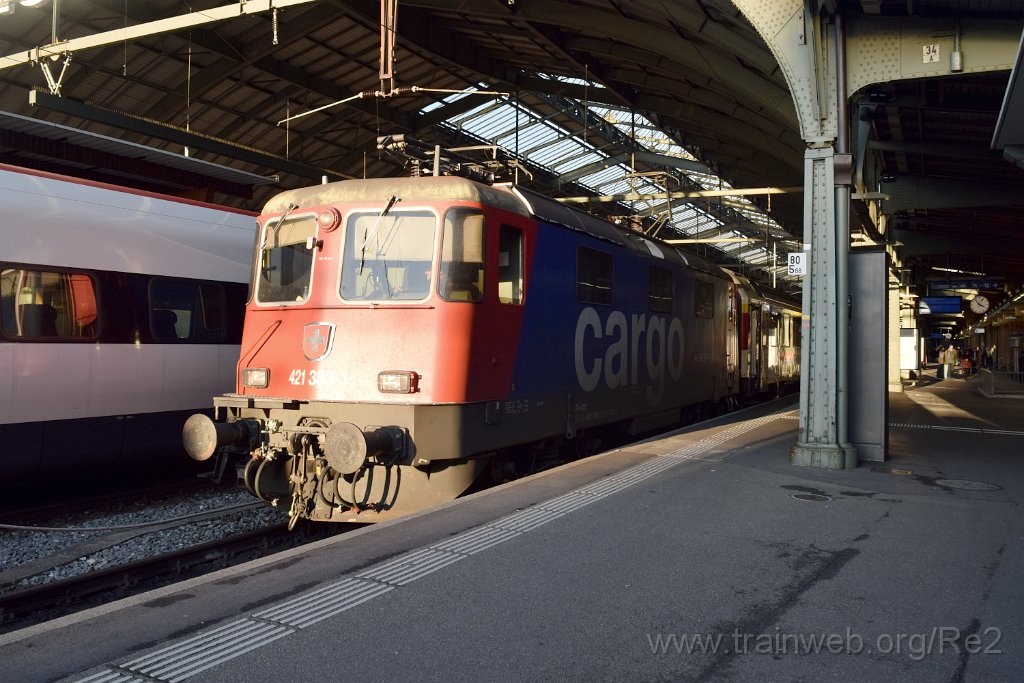 5825-0001-050120.jpg - SBBC Re 421.383-1 (Re 91 85 4 421 383-1 CH-SBBC) / St.Gallen HB 5.1.2020