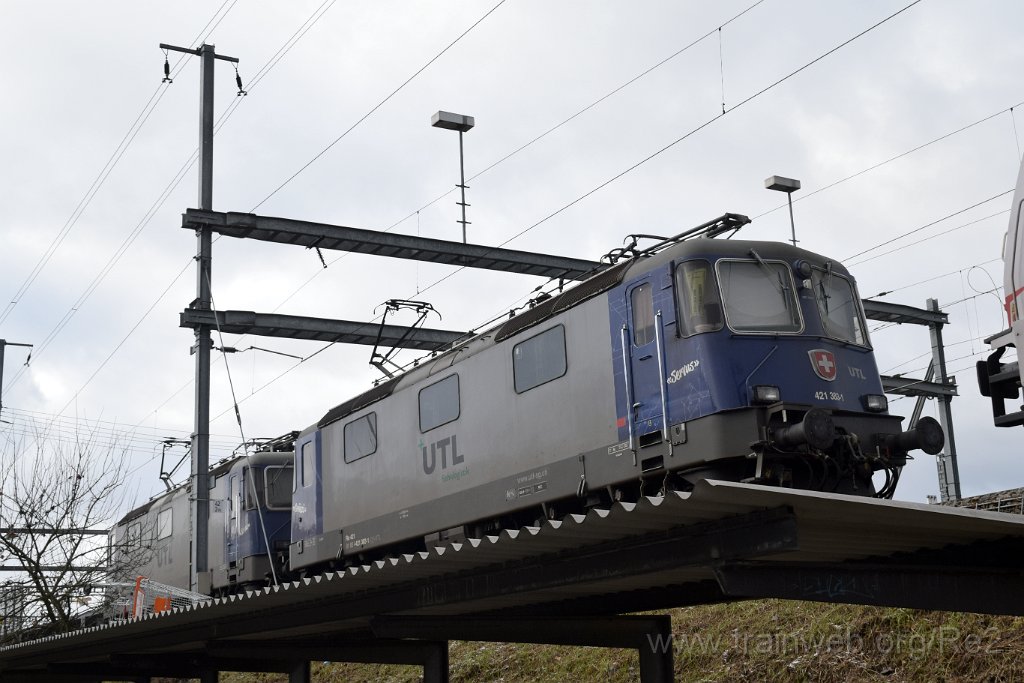 9532-0003-030125.jpg - UTL Re 421.383-1 (Re 91 85 4 421 383-1 CH-UTL) + UTL Re 421.371-6 (Re 91 85 4 421 371-3 CH-UTL) / Frauenfeld 3.1.2025